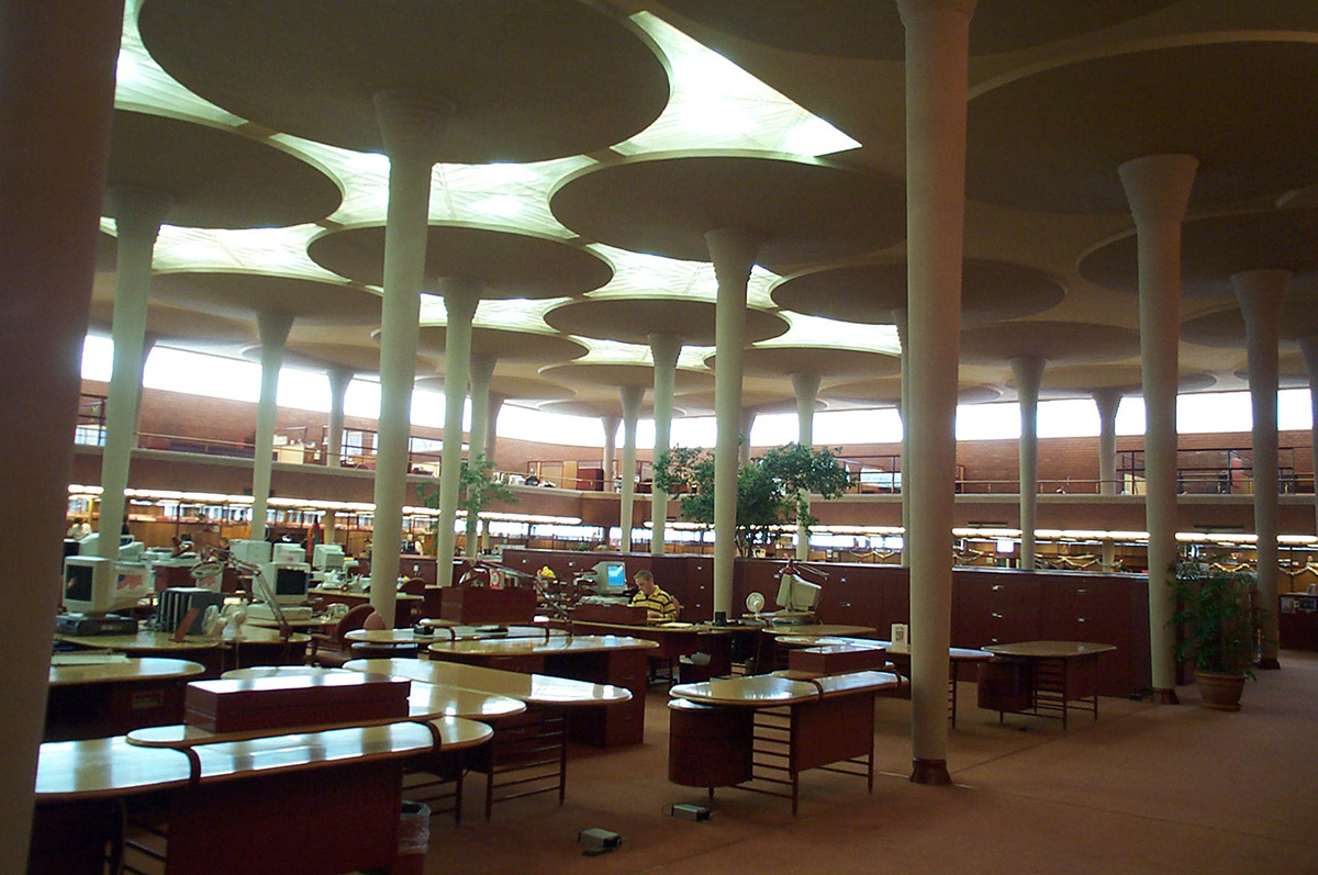 Frank Lloyd Wright’s SC Johnson Wax building